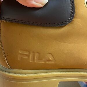 Fila Tan Boots
